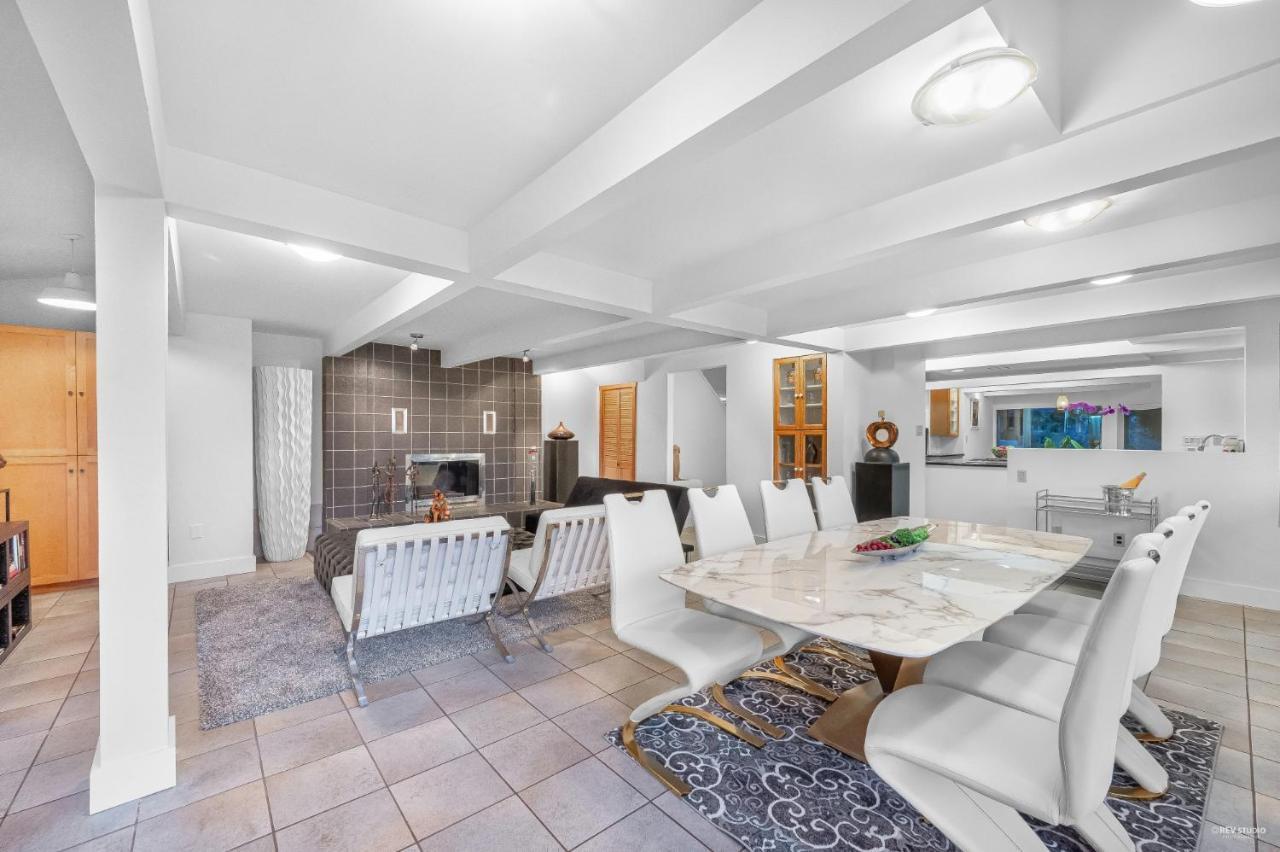 Seymour Private Bedroom, Ensuite Bathroom With Shared Pool, Hot Tub With Views North Vancouver Exterior foto
