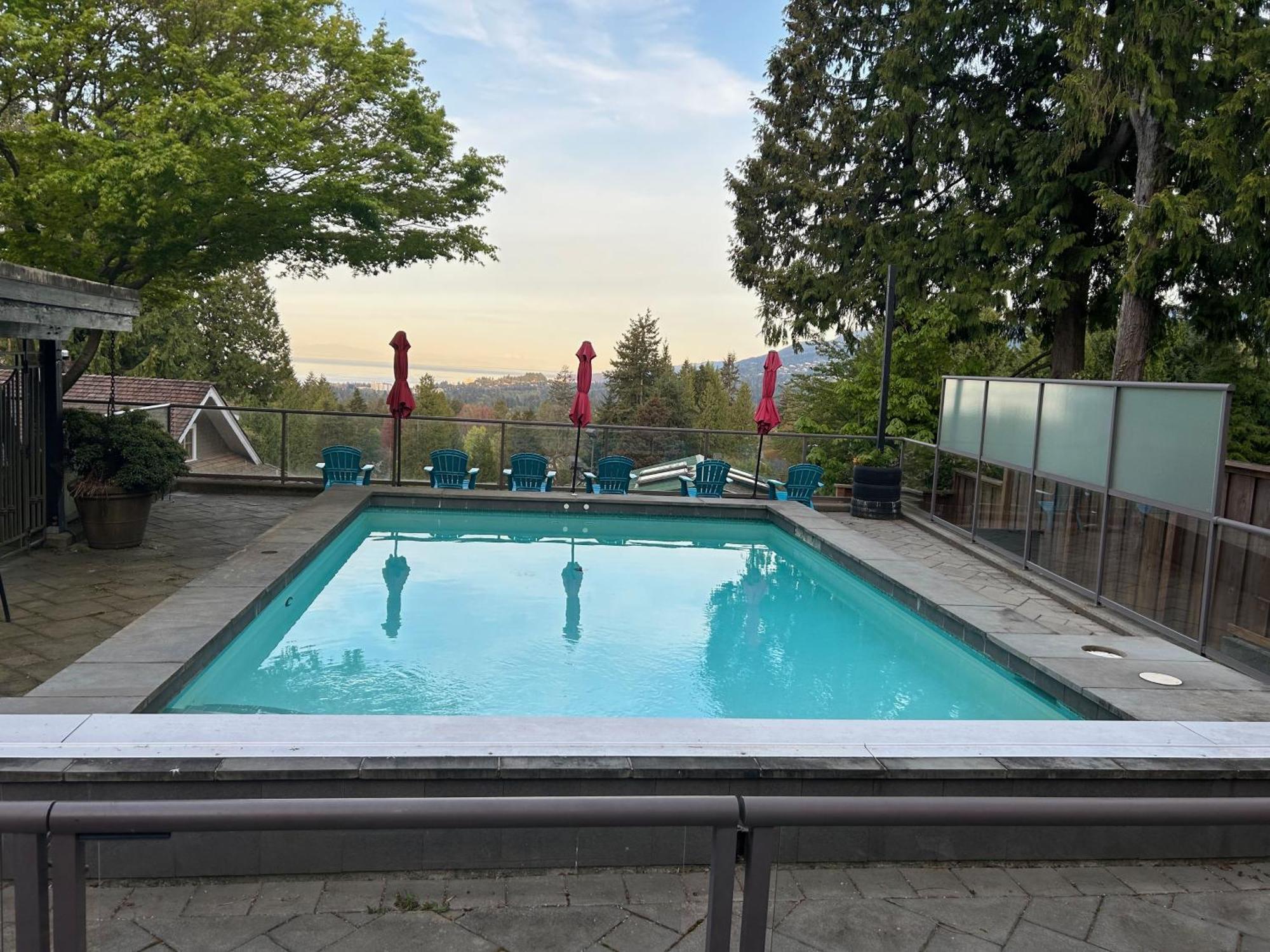 Seymour Private Bedroom, Ensuite Bathroom With Shared Pool, Hot Tub With Views North Vancouver Exterior foto